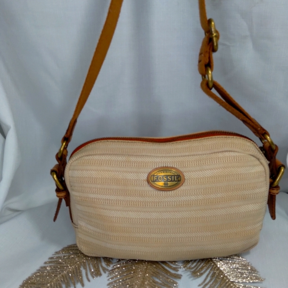 Fossil crossbody bag